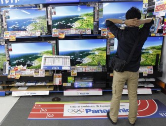 De même, les Smart TV offrent une capacité réseau semblable à celle des Smartphones.