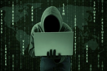 L’équipe de sécurité informatique a eu des difficultés à résister vu que les cybercriminels n’ont cessé de changer leur mode opératoire, en contrôlant notamment des PC, des services publics et des consoles de télévision internet infectés par des virus.